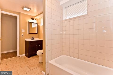 5610 Duchaine Dr, Lanham, MD 20706 photo 30