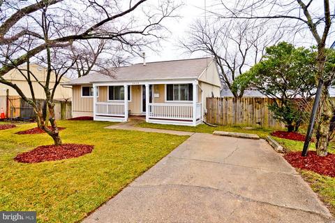 5610 Duchaine Dr, Lanham, MD 20706 photo 4
