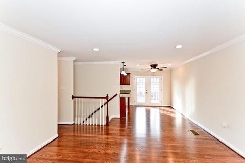 5610 Duchaine Dr, Lanham, MD 20706 photo 8
