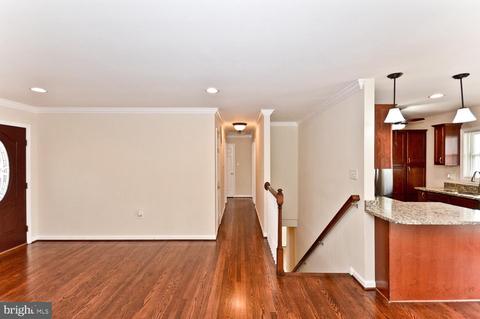 5610 Duchaine Dr, Lanham, MD 20706 photo 16