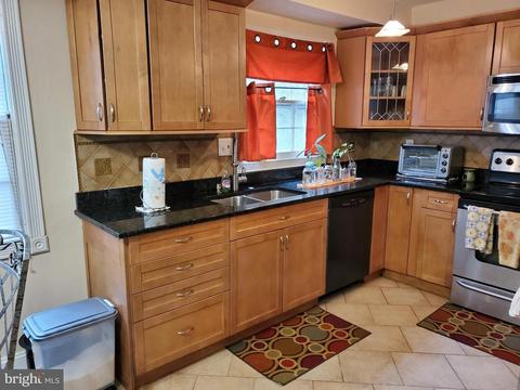 12416 Radnor Ln, Laurel, MD 20708 photo 3