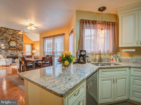 9321 Creekview Dr, Laurel, MD 20708 photo 34