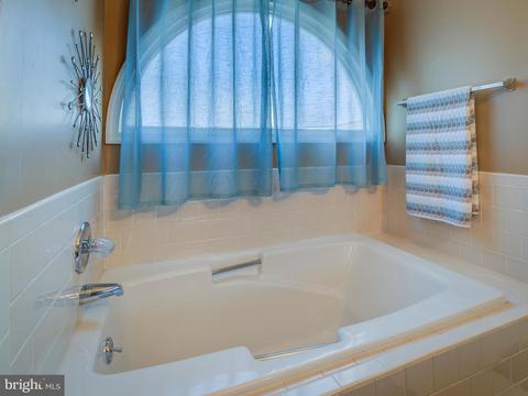 9321 Creekview Dr, Laurel, MD 20708 photo 50
