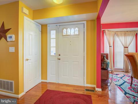 9321 Creekview Dr, Laurel, MD 20708 photo 8
