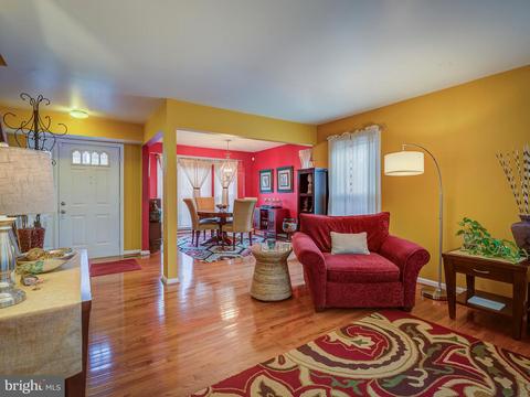 9321 Creekview Dr, Laurel, MD 20708 photo 11