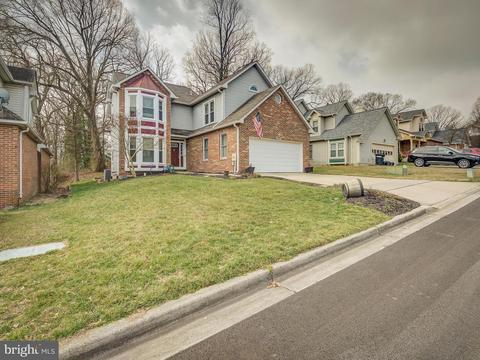 9321 Creekview Dr, Laurel, MD 20708 photo 2