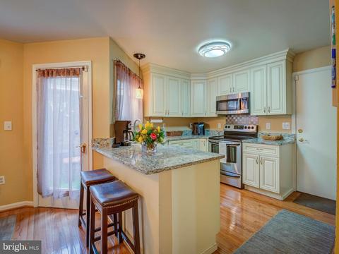 9321 Creekview Dr, Laurel, MD 20708 photo 32
