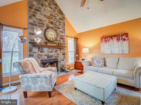 9321 Creekview Dr, Laurel, MD 20708 photo 24