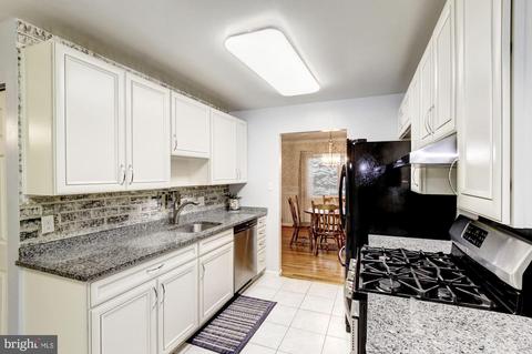 7017 Fitzpatrick Dr, Laurel, MD 20707 photo 26