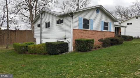 7017 Fitzpatrick Dr, Laurel, MD 20707 photo 2