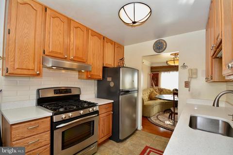 7009 Fitzpatrick Dr, Laurel, MD 20707 photo 4