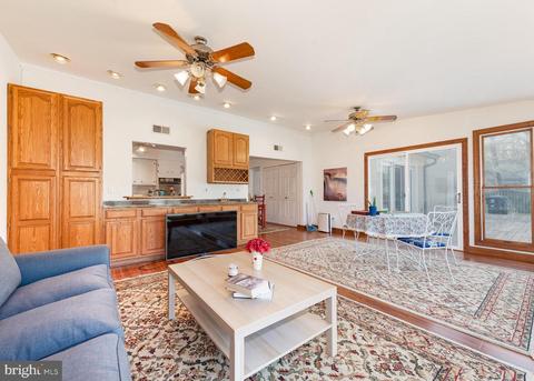 12406 Silverbirch Ln, Laurel, MD 20708 photo 9