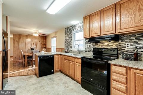514 Compton Ave, Laurel, MD 20707 photo 2