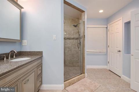 8803 Gramercy Ln, Laurel, MD 20708 photo 22
