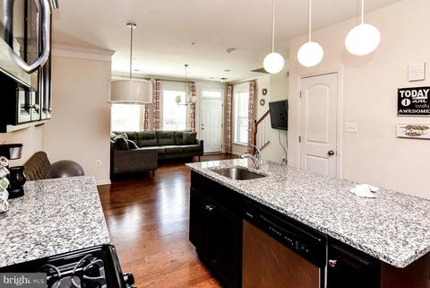 9100 Ruby Lockhart Blvd #1, Lanham, MD 20706 photo 18