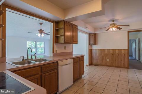 12202 Barclay Pl, Laurel, MD 20708 photo 9