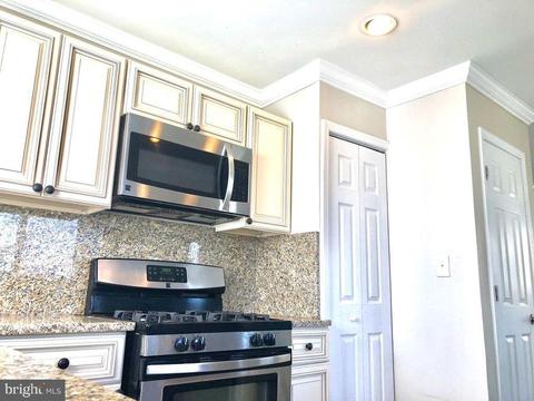 418 Dateleaf Ave, Capitol Heights, MD 20743 photo 1