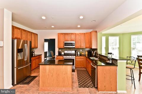 6310 Kinsey Ter, Lanham, MD 20706 photo 9