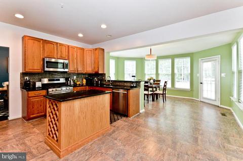 6310 Kinsey Ter, Lanham, MD 20706 photo 10