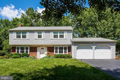 8808 Gramercy Ln, Laurel, MD 20708 photo 1