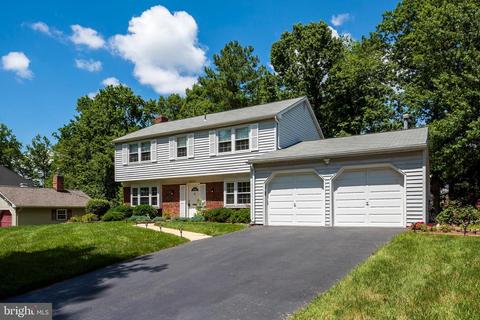 8808 Gramercy Ln, Laurel, MD 20708 photo 2