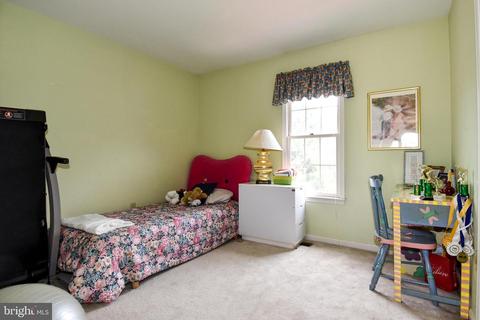 8904 Admiral Dr, Laurel, MD 20708 photo 34