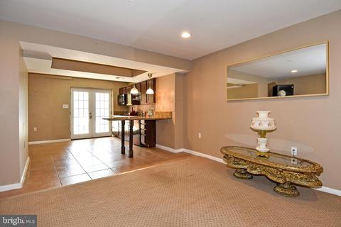 8904 Admiral Dr, Laurel, MD 20708 photo 42