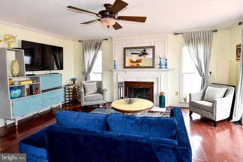 8904 Admiral Dr, Laurel, MD 20708 photo 15
