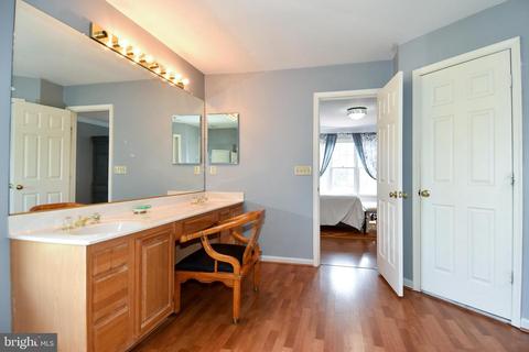 8904 Admiral Dr, Laurel, MD 20708 photo 27