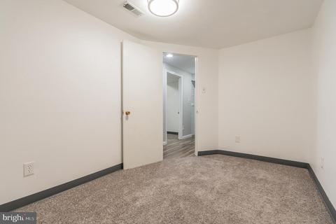 9201 Rolling View Dr, Lanham, MD 20706 photo 31