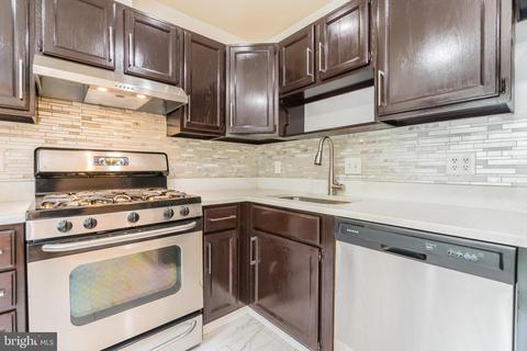 9201 Rolling View Dr, Lanham, MD 20706 photo 28