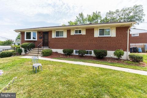 9201 Rolling View Dr, Lanham, MD 20706 photo 1