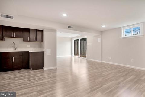 9201 Rolling View Dr, Lanham, MD 20706 photo 34