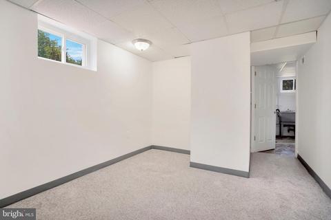 9201 Rolling View Dr, Lanham, MD 20706 photo 39