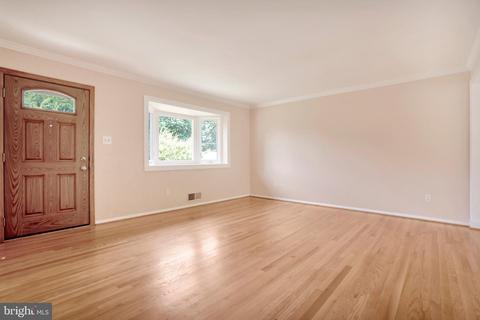 9201 Rolling View Dr, Lanham, MD 20706 photo 10