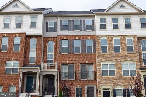 9411 Geaton Park Pl, Lanham, MD 20706 photo 3