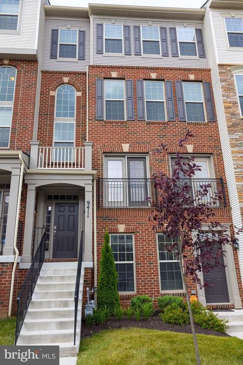 9411 Geaton Park Pl, Lanham, MD 20706 photo 1