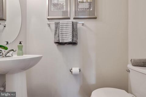 9002 Ruby Lockhart Blvd, Lanham, MD 20706 photo 6