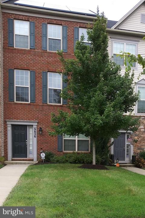 9826 Smithview Pl, Lanham, MD 20706 photo 1