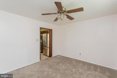 8316 Montpelier Dr, Laurel, MD 20708 photo 9