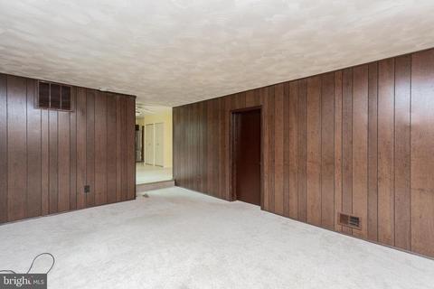 8316 Montpelier Dr, Laurel, MD 20708 photo 5