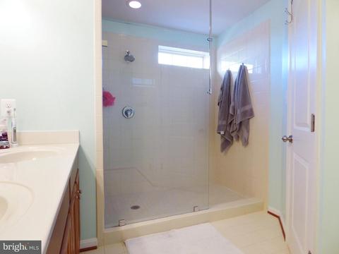 9802 Smithview Pl, Lanham, MD 20706 photo 14