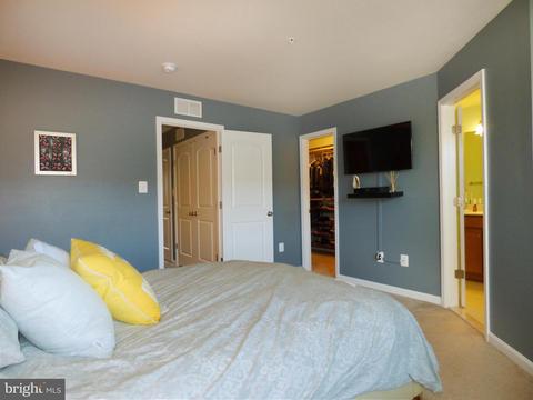 9802 Smithview Pl, Lanham, MD 20706 photo 12