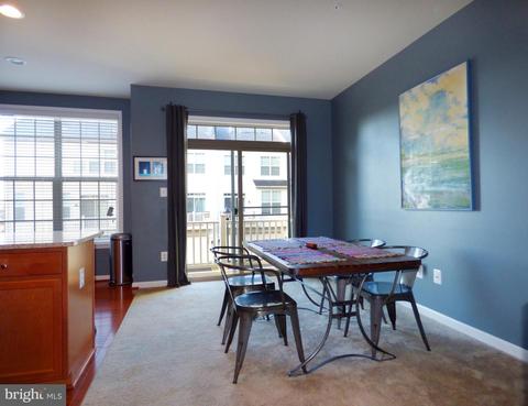 9802 Smithview Pl, Lanham, MD 20706 photo 5