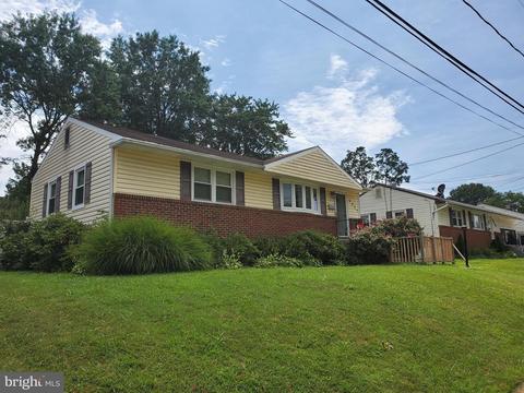 9321 Bandera St, Lanham, MD 20706 photo 1