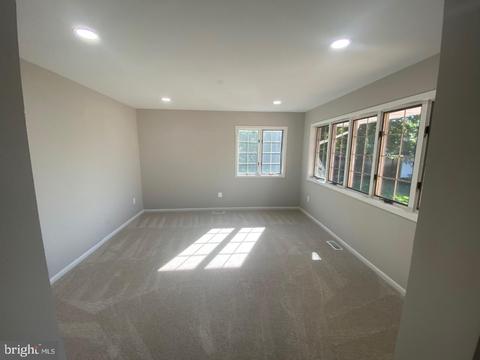 10404 Dee Ln, Clinton, MD 20735 photo 14