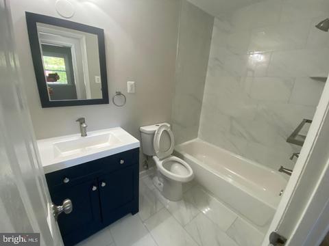 10404 Dee Ln, Clinton, MD 20735 photo 9