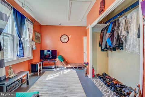 9504 Franklin Ave, Lanham, MD 20706 photo 17