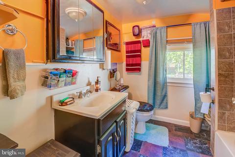 9504 Franklin Ave, Lanham, MD 20706 photo 20