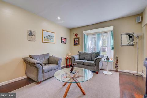 9504 Franklin Ave, Lanham, MD 20706 photo 5